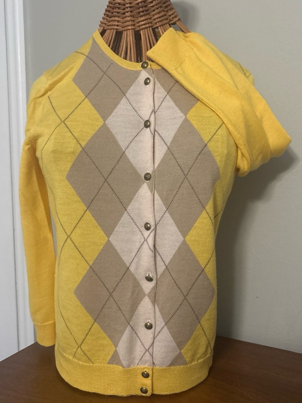 Vintage J. Crew Yellow Argyle Button-Front Merino Wool Women's Sweater in Medium